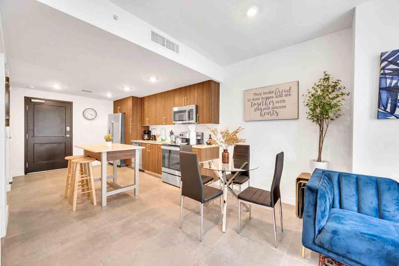 Charming Apt In The Heart Of Downtown With Free Parking Miami Exteriör bild